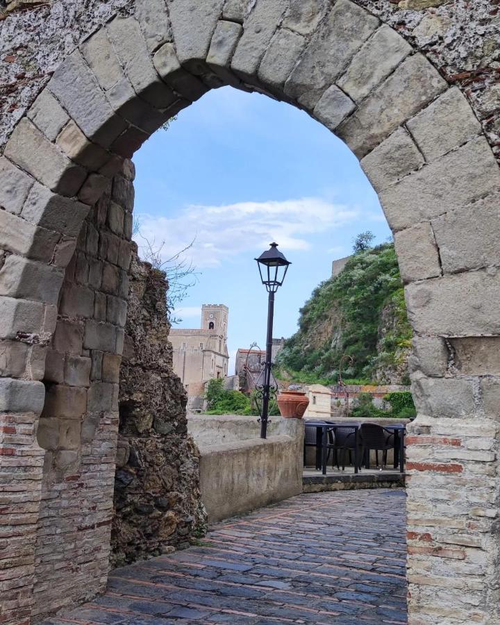 Torrevarata Vacanze Villa Santa Teresa Di Riva Eksteriør billede